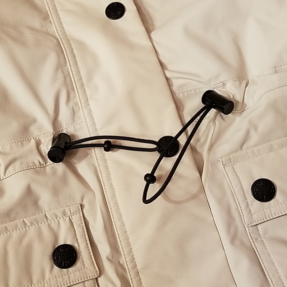 The North Face White Winter Jacket - Picture 7 of 8